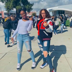 Meet your Posher, Livi